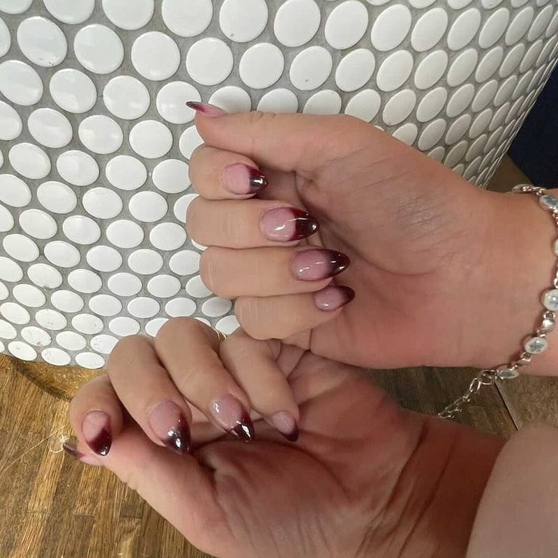 cabernet-nails-ombrè