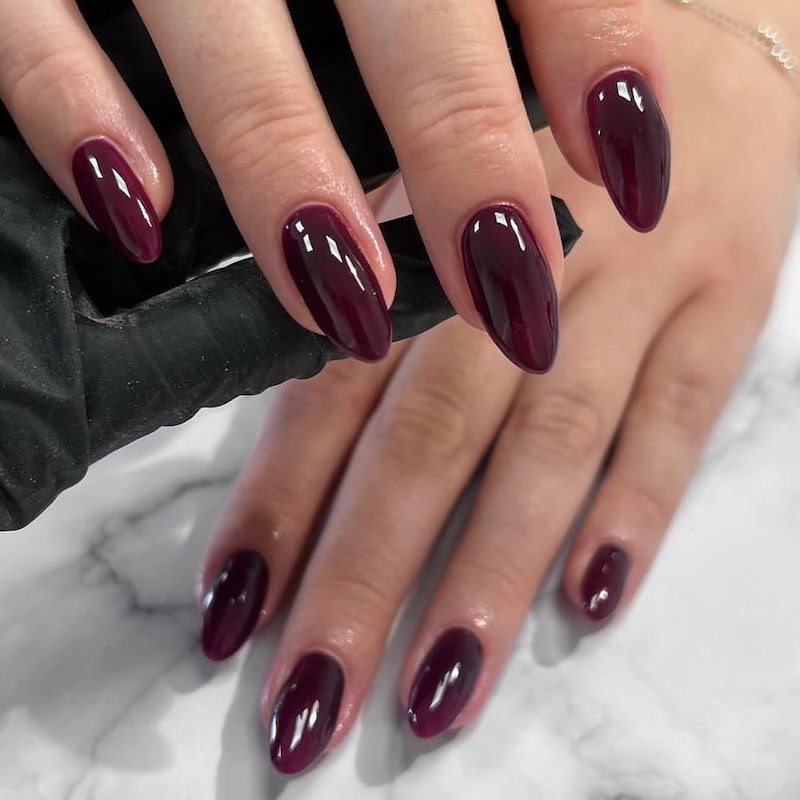 cabernet-nails-shine