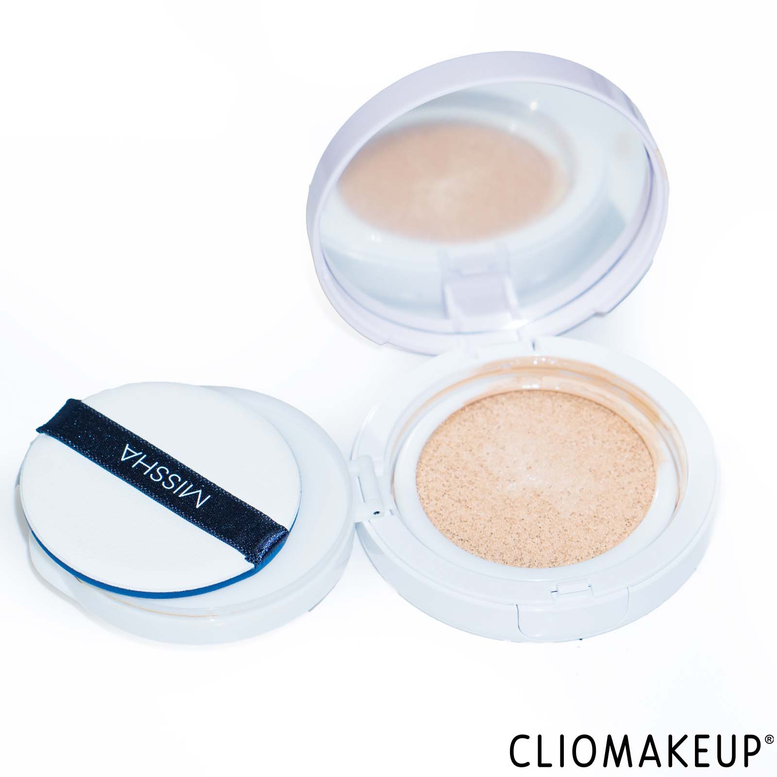 recensione-fondotinta-cushion-missha-magic-cushion-foundation-close-up