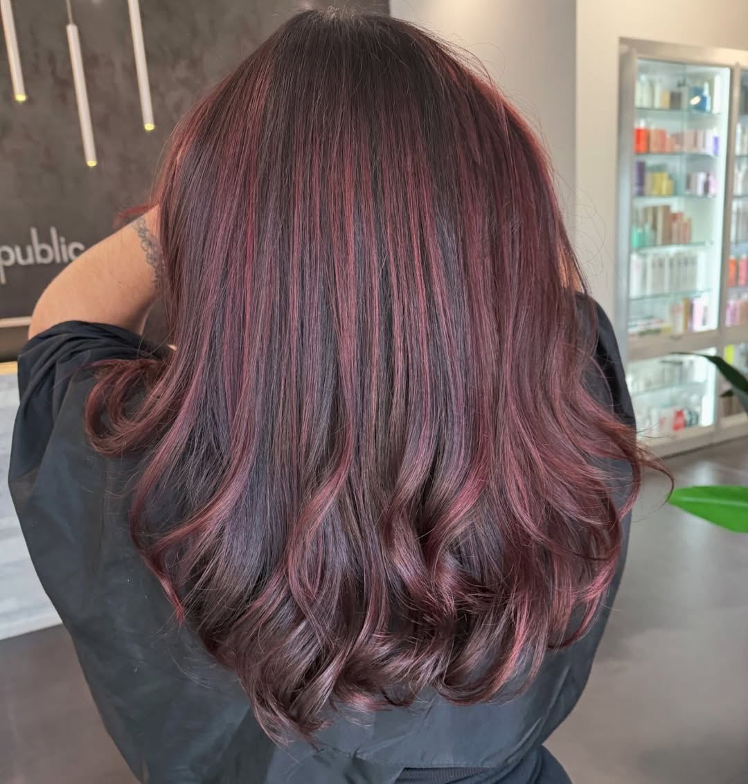 colore-capelli-rosso-ciliegia-scuro-balayage-2