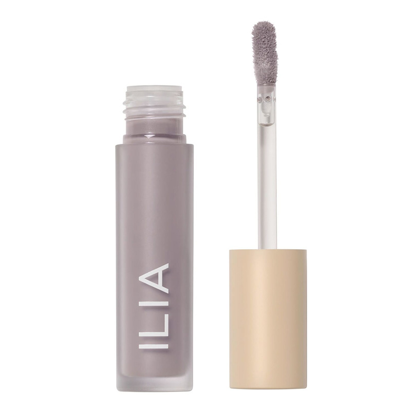 trucco-grigio-ilia-liquid-powder-matte-eye-tint