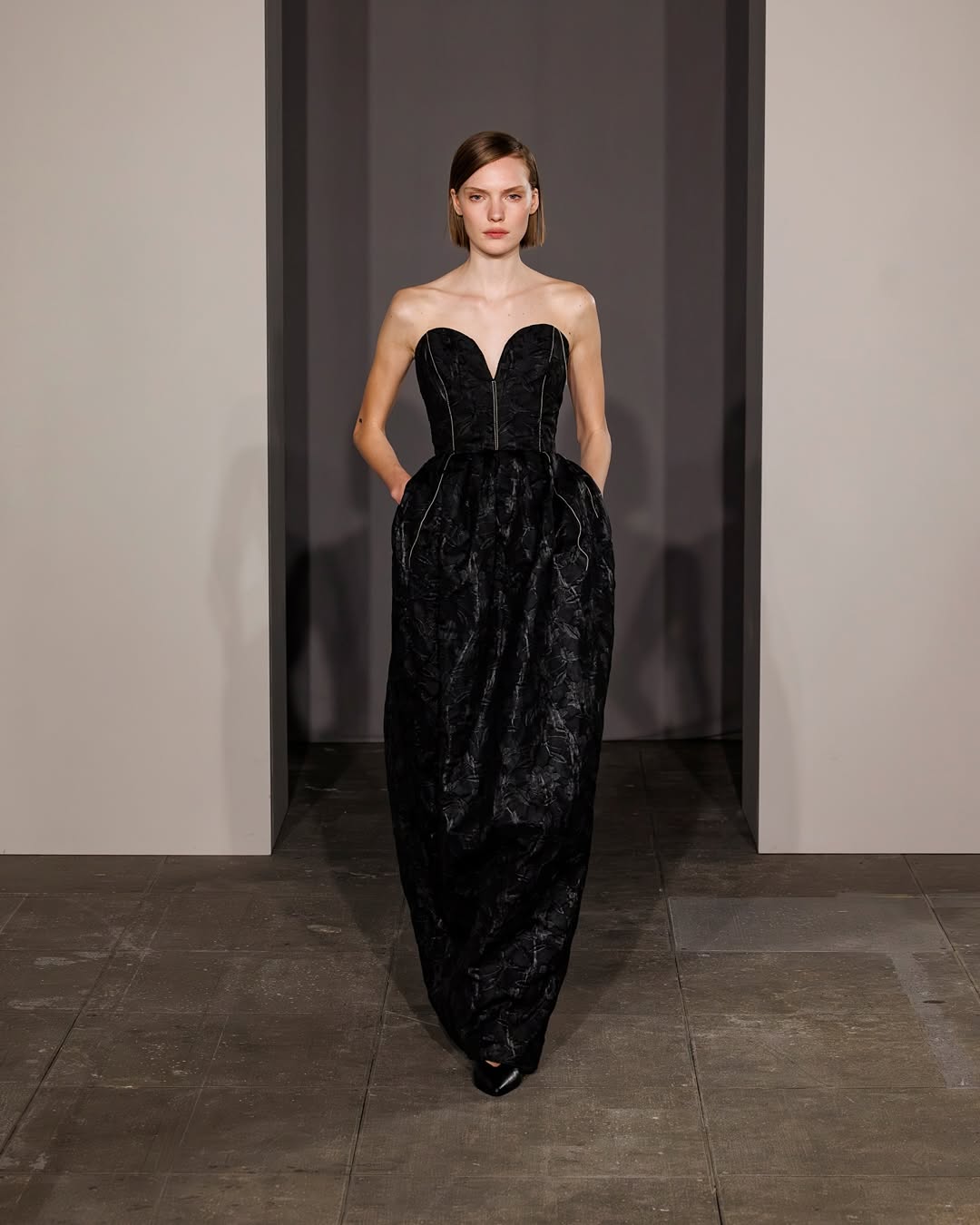 new-york-fashion-week-2025-nero