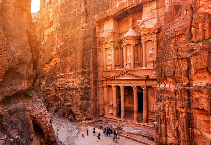 viaggi-da-fare-prima-dei-50-anni-petra